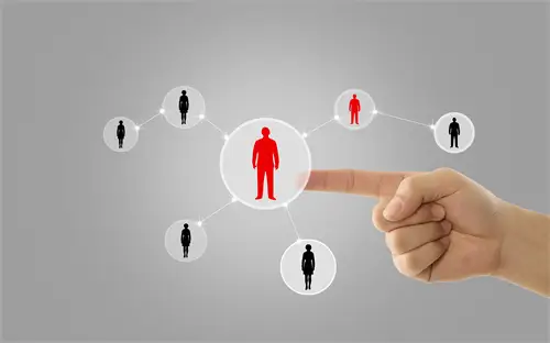 半山落雨含义女生